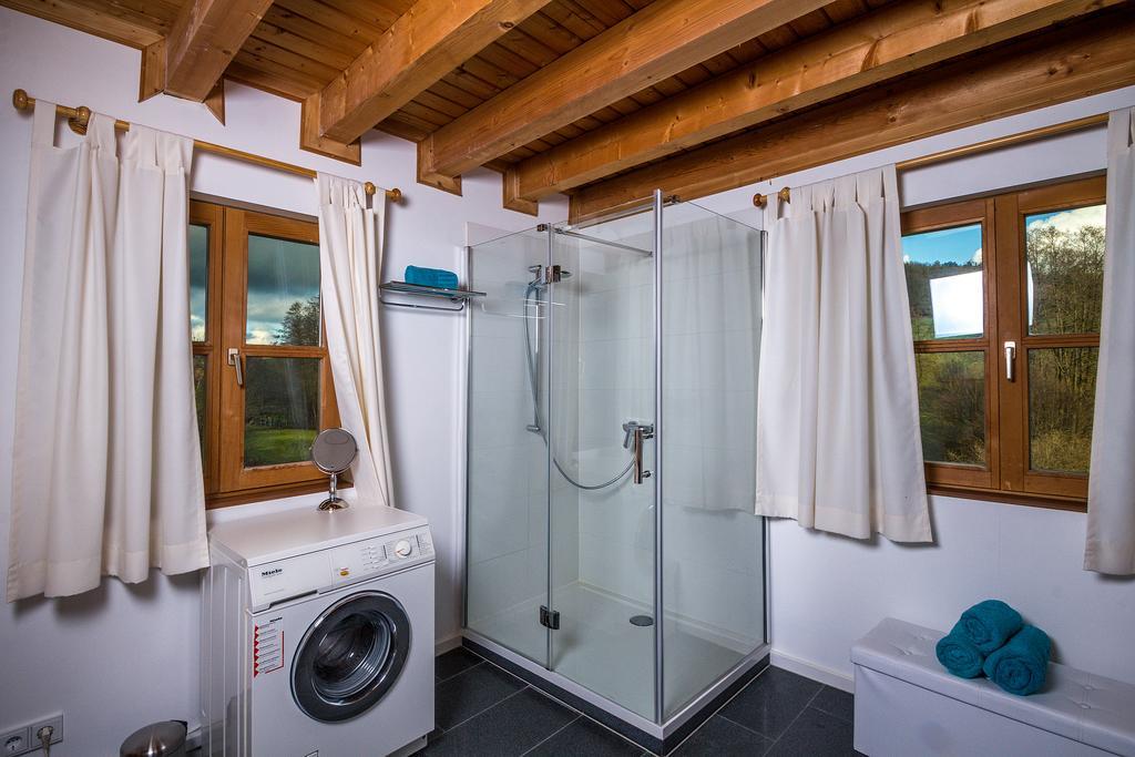 Chalet Am Bach Бад-Бирнбах Номер фото